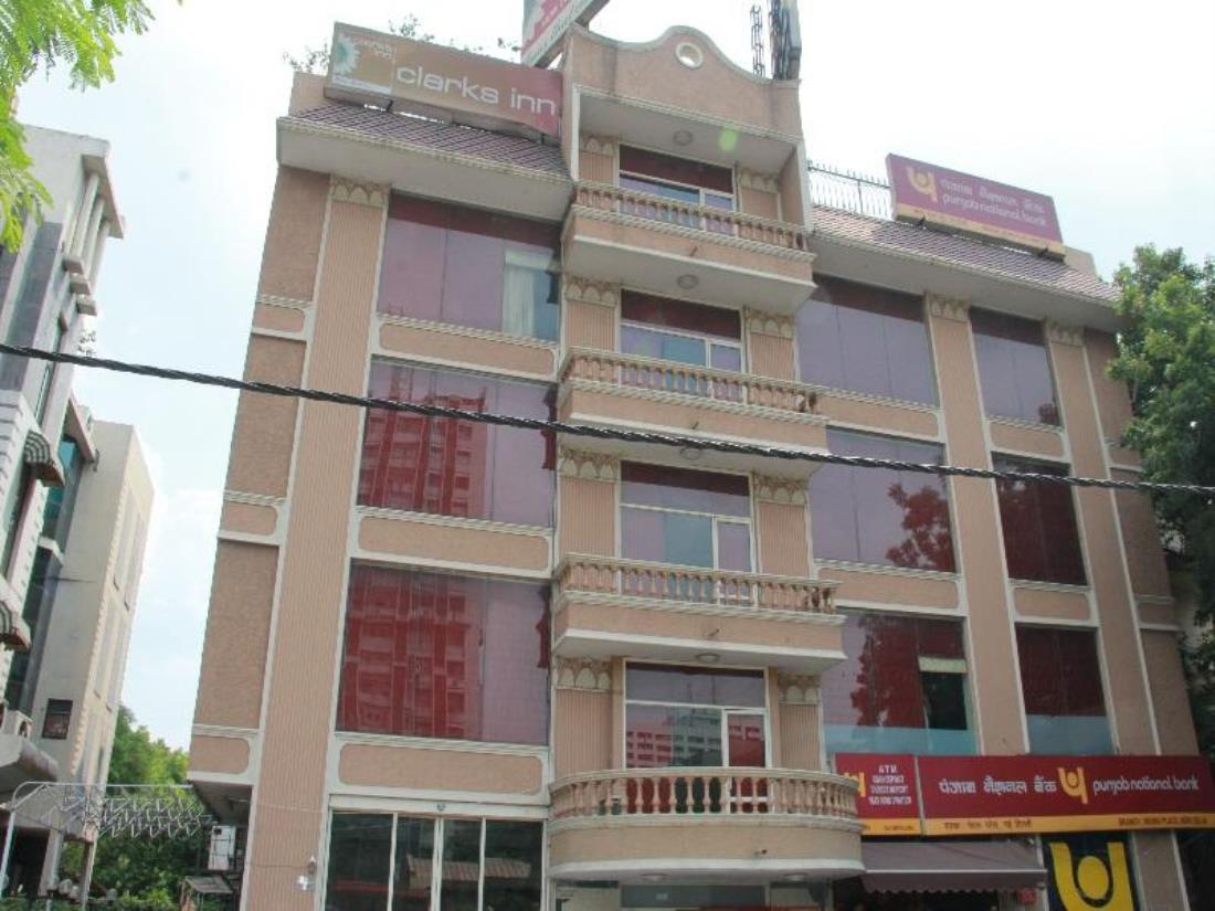 Clarks Inn Nehru Place Ню Делхи Екстериор снимка